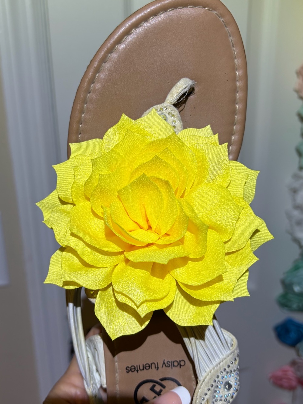 Set of 15 Multicolor Floral Hair Or Shoe Clips or Clip On Spaghetti Straps. OS - Picture 13 of 13